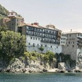 Tri manastira na Svetoj Gori oštećena zemljotresom