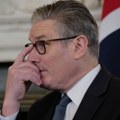 „Blumberg”: Šanse da Starmer ostane na poziciji premijera do kraja nedelje su 50-50