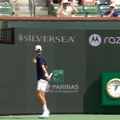(VIDEO) Novak nije izdržao i opsovao, ali to nije bilo sve…