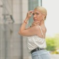 "Pasoš za silikone": Jovana Jeremić pokazala nesvakidašnji detalj koji će uvek morati da ima uz sebe posle operacije grudi FOTO…