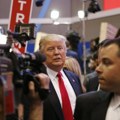 Tramp u ratu s američkim medijima: "Zabranjujem pristup Beloj kući lažnim vestima CNN, MSNOW i Politico!