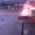Snimak eksplozije kod Nijagarinih vodopada Nadzorna kamera snimila buktinju na mostu (VIDEO)