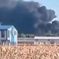 FOTO, VIDEO Gori industrijska hala u Adi: Vatrogasci na terenu