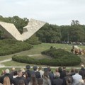 Најтужнији час данас је одржан у Шумарицама: Обележене 84 године од стрељања цивила, међу којима су били и ђаци