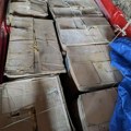 Uhvaćena u akciji: Žena (55) pokušala da proda 750 kg duvana na crno: Država oštećena za preko 6 miliona dinara! (foto)