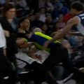 Haos na meču srpskih trenera u Evropi: Izbila tuča, sudija s igračem gurnut na stolice, uleteli svi na parket