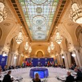 Predsednici Rumunije i Poljske dočekali učesnike samita B9 u Bukureštu