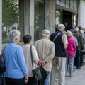 Veliko interesovanje za preuzimanje turističkih vaučera, u prvih sat i po vremena primljeno 22.272 zahteva penzionera