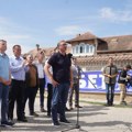 Vučić najavio nova ulaganja u Vladimirce: Za 18,6 kilometara puteva izdvojeno 2,8 miliona evra, radovi kreću odmah