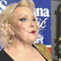 "Ne znam baš da li je to okej": Poznati roker isprozivao Snežanu Đuršić jer se našla u udžbeniku za osnovce