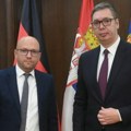 Vučić se sastao sa Saracinom: Razgovarali smo o angažovanju relevantnih međunarodnih aktera na deeskalaciji situacije na…