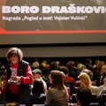 Bori Draškoviću uručena nagrada za životno delo „Pogled u svet: Vojislav Vučinić“ 29. Festivala autorskog filma