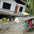 U odronjavanju zemljišta na jugu Filipina stradalo 35 ljudi, 77 nestalo