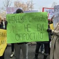 Protest neformalne grupe prosvetnih radnika ispred Ministarstva prosvete, odbijaju razgovor