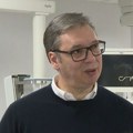 "Jedva čeka da se vrati u skupštinu": Vučić ponovo posetio poslanicu Jasminu Obradović, koja je povređena na sednici…