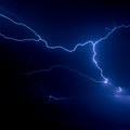 Nemac teško povređen nakon udara groma na Cresu