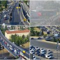 Prohodne glavne ulice i mostovi, saobraćaj bez većih gužvi i zastoja: Gradski saobraćaj ide normalno, blokaderi ponovo…