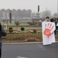 ANEM alarm: Od pada nadstrešnice zabeleženo preko 30 napada na novosadskog novinara Žarka Bogosavljevića