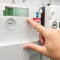 Očitaj brojilo telefonom Elektrodistribucija Srbije omogućila građanima da sami prijave potrošnju struje preko mobilne…