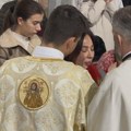 Ceca Ražnatović i Kristijan Golubović na Vaskršnjoj liturgiji! Poznati se sjatili u Hram Svetog Save - posle duge medijske…