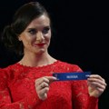 Bila je Putinova miljenica i zlatna devojka Rusije, a onda se sve preokrenulo! Jelena danas ima 44 godine – i dalje privlači…