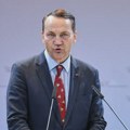 Šikorski: Ne pravimo pitanje ako Rusija prizna da je pilot greškom uleteo u Poljsku