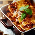 Zaboravite kuvanje listova za lazanje: Poznata kuvarica koristi mnogo brži i jednostavniji trik