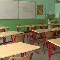 Učenik povređen u školi u Novom Sadu, ormar pao na njega
