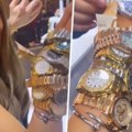 Devojku na romskoj svadbi okitili satovima i parama Da li ste ikada videli milion evra u kešu? Sve se sija, samo puca