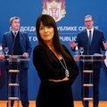 Perfektan nemački Vučićeve savetnice Suzana Vasiljević najavila dodelu ordena Zederu, u sali - muk! (video)