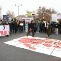 Protest novosadskih srednjoškolaca: Đaci ne kleče, svi u štrajk