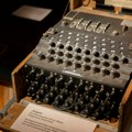 Veštačka inteligencija bi dešifrovala kod „enigma“ mašine „za tren oka“