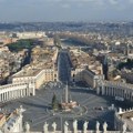 VIDEO: Sveta stolica kuburi sa novcem: Papa pozvao vernike da doniraju