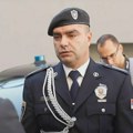 Danas: Šta radi Vučićev portret u službenim prostorijama policije?
