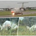 Pao vojni avion u Nigeriji! Poginule 32 osobe, nema preživelih! Letelica se srušila u močvaru, stravični snimci (video)
