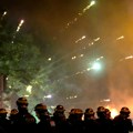 Francuska "u plamenu" nakon ubistva tinejdžera: Policija bacala suzavac, oko 80 uhapšenih, zapaljen autobus