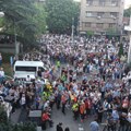 Protest Kreni-promeni organizovan ispred zgrade RTS-a, završen šetnjom do Generalštaba