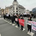 Četvorica mladića tukli ljude kod Futoške pijace: „Uradili su to sa namerom, samo su izašli iz kola i krenuli da nas…