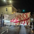 AP o protestima u Srbiji: Pošto ostavka premijera nije smirila demonstrante, Vučić zaoštrio retoriku