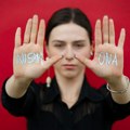Anđela Abramović izlaže u Luci Beograd: Njena umetnost je poziv na promišljanje, angažman i emociju