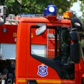 Buktinja u zoru: Kamion spaljen na putu za Pupinov most