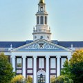 Odobrena kaucija ruskoj naučnici na Harvardu nakon optužbi za šverc žabljih embriona