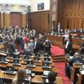 Narodni poslanici nastavili raspravu