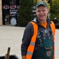 Njegov osmeh zna celo Užice! Branko (26) je tihi heroj ne samo zbog toga šta radi, već i kako! (foto)