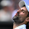 Đoković - Safjulin, uživo: Novak izgubio treći set, baš je nervozan na Vimbldonu