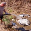 Kako lovci iz Temerina pomažu divljači na visokim temperaturama