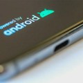 Андроид корисници све дуже задржавају старе телефоне – да ли губе интересовање за нове моделе?