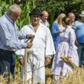 Subotica: Gradonačelnik Bakić prisustvovao tradicionalnom košenju žita – risu