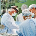Operacija trajala 10 sati: Muškarcu iz Srbije transplantirana pluća u Budimpešti o trošku RFZO