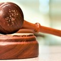 Суђење Весни Меденици заказано за 12. јун, због злоупотребе службеног положаја